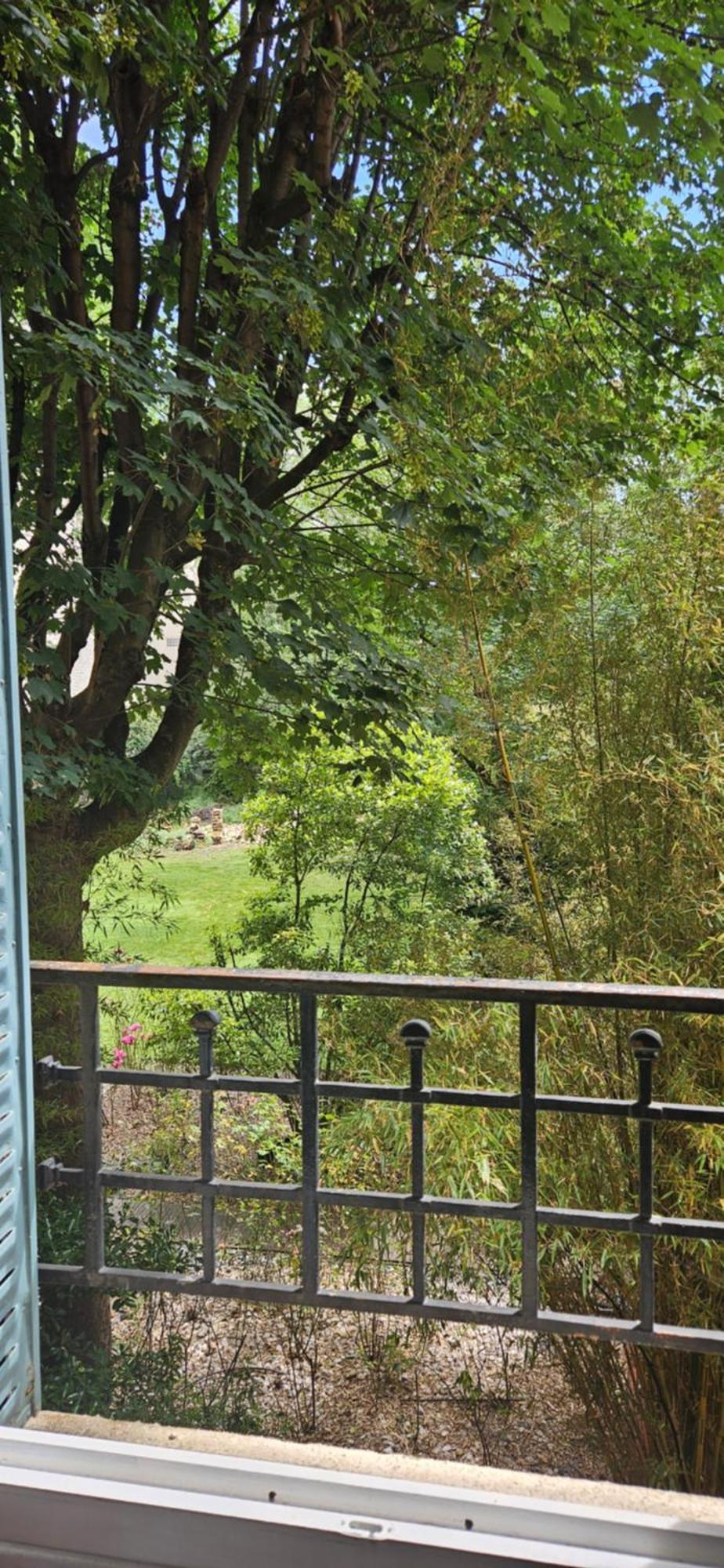 Apartment Joli 2 Pieces, Sur Jardin Arbore
